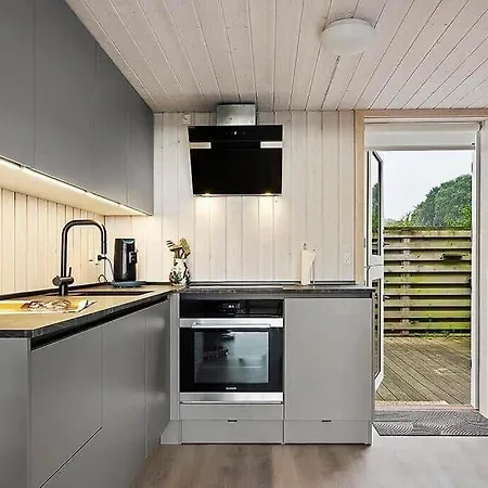 Sj308-sjolund-gl-strandvej-29